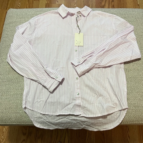 XS A New Day button down shirt. - Picture 1 of 5